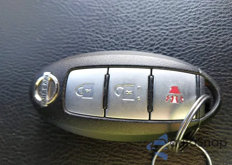 2018 Nissan Pathfinder S from USA, damaged, VIN 5N1DR2MM8JC660718